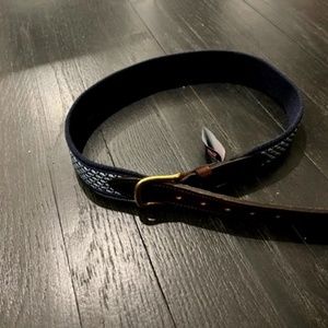 vineyard vines boys whale belt